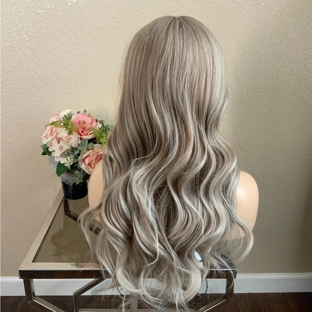 Wig - Picture 4 of 5